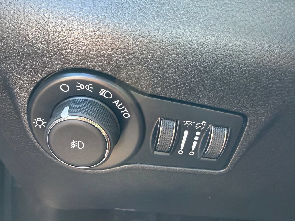 New 2026 Jeep Compass Latitude AWD/4WD image 19