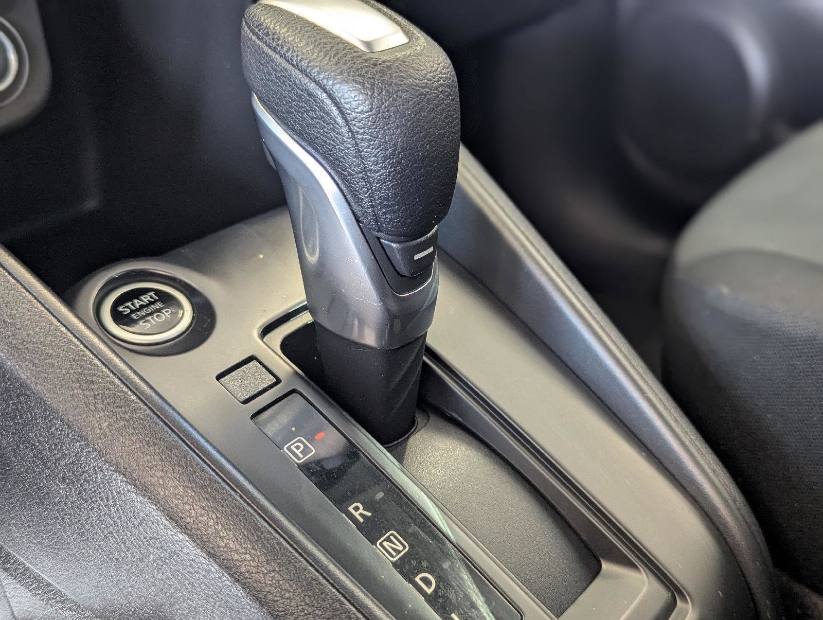 Used 2024 Nissan Kicks S image 21