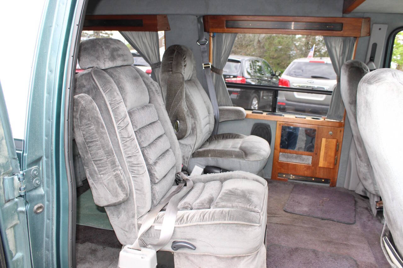 Used 1997 Ford E-150 and Econoline 150 RWD image 22