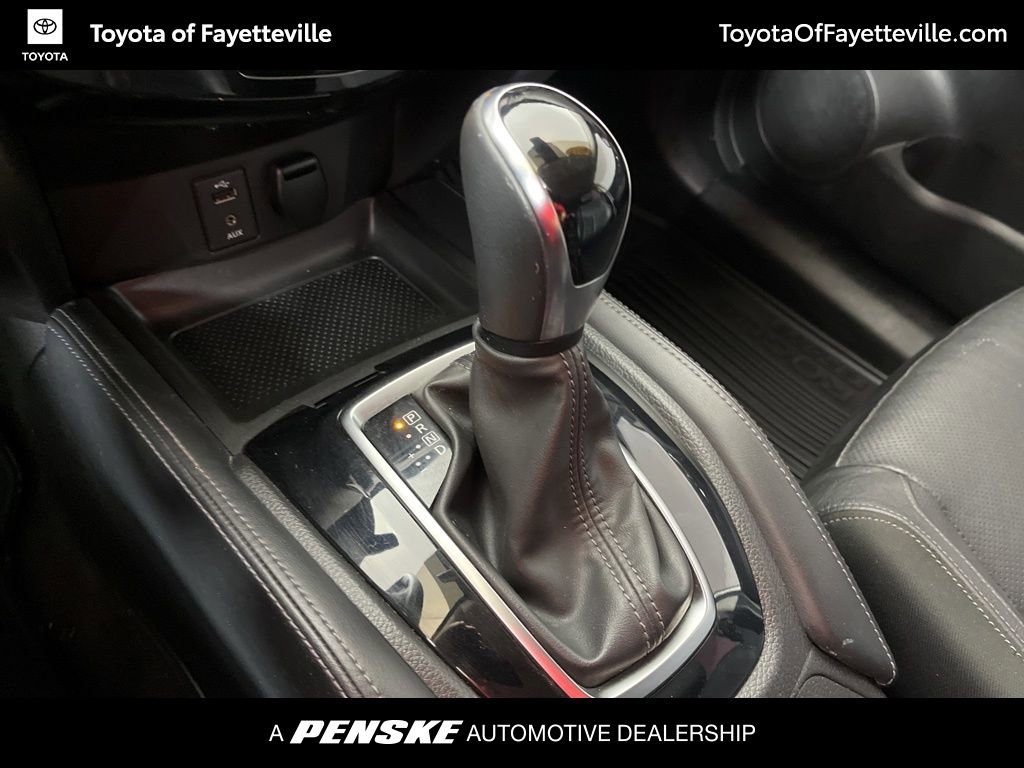 Used 2017 Nissan Rogue Sport SL w/ SL Premium Package image 32