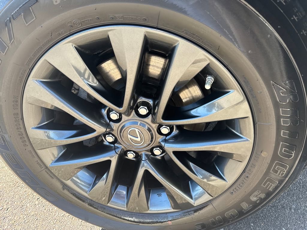 Used 2023 Lexus GX 460 Premium w/ Premium Package image 38