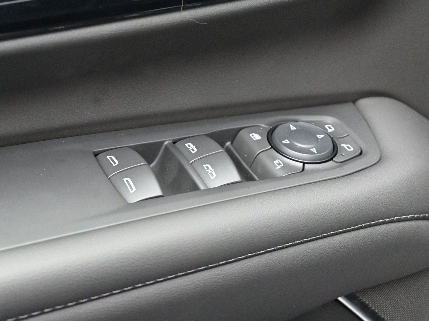 Used 2025 Chevrolet Tahoe Z71 w/ Z71 Off-Road Package image 15