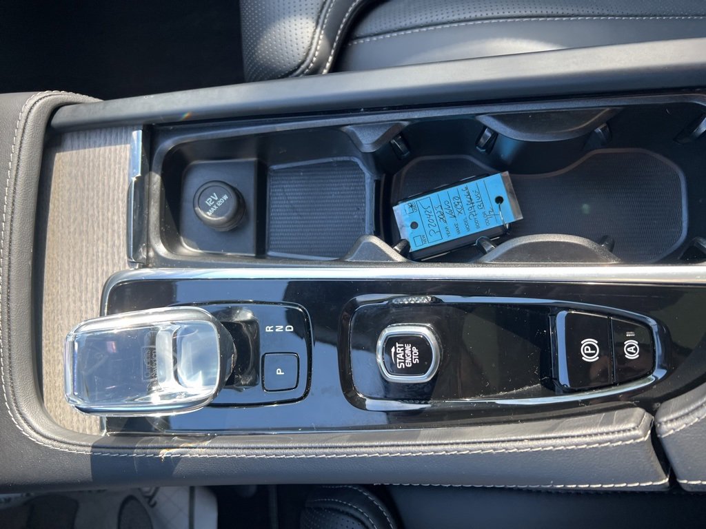 Certified 2023 Volvo XC90 T8 Ultimate w/ Protection Package Premier image 25