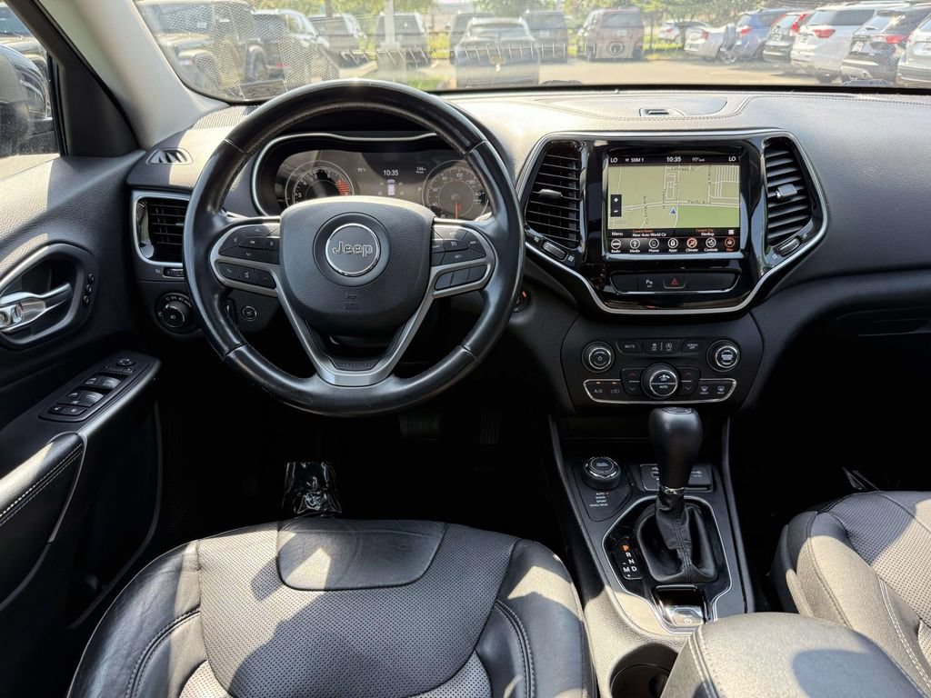 Used 2019 Jeep Cherokee Limited AWD/4WD image 19