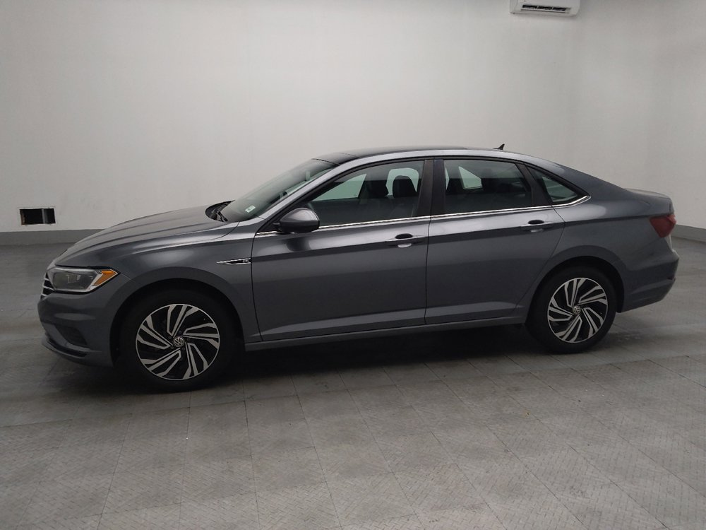 Used 2020 Volkswagen Jetta SEL image 2