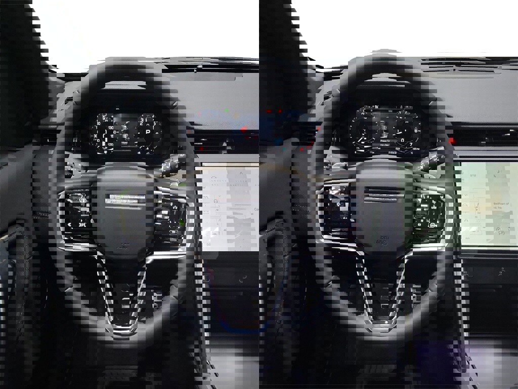 New 2024 Land Rover Discovery Sport Dynamic SE image 24