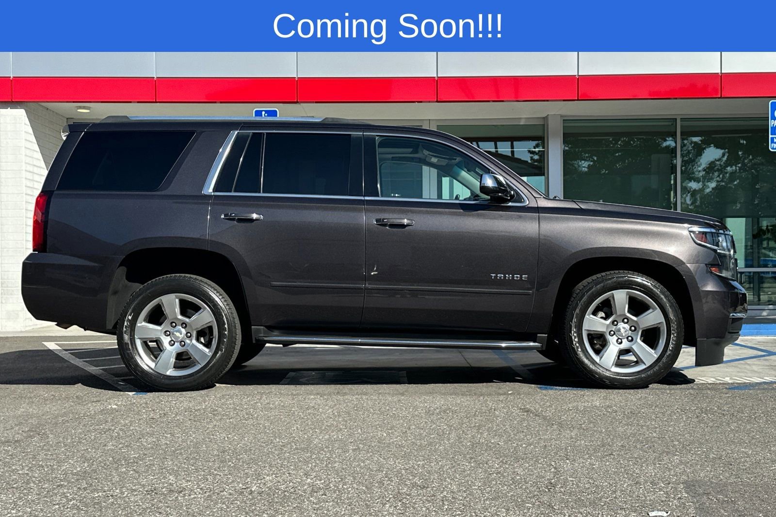 Used 2018 Chevrolet Tahoe Premier image 3