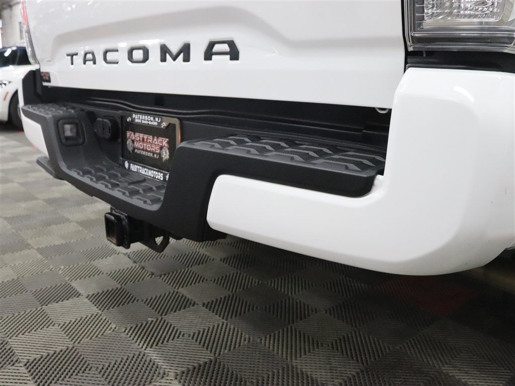 Used 2023 Toyota Tacoma TRD Sport AWD/4WD image 10