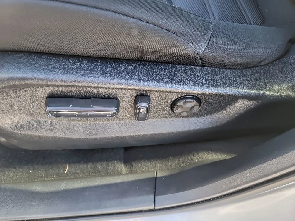 Used 2018 Honda CR-V EX image 12