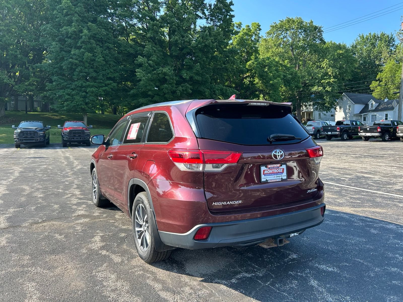 Used 2018 Toyota Highlander XLE AWD/4WD image 4