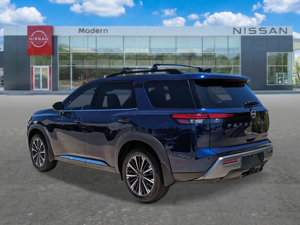 New 2026 Nissan Pathfinder Platinum FWD image 3