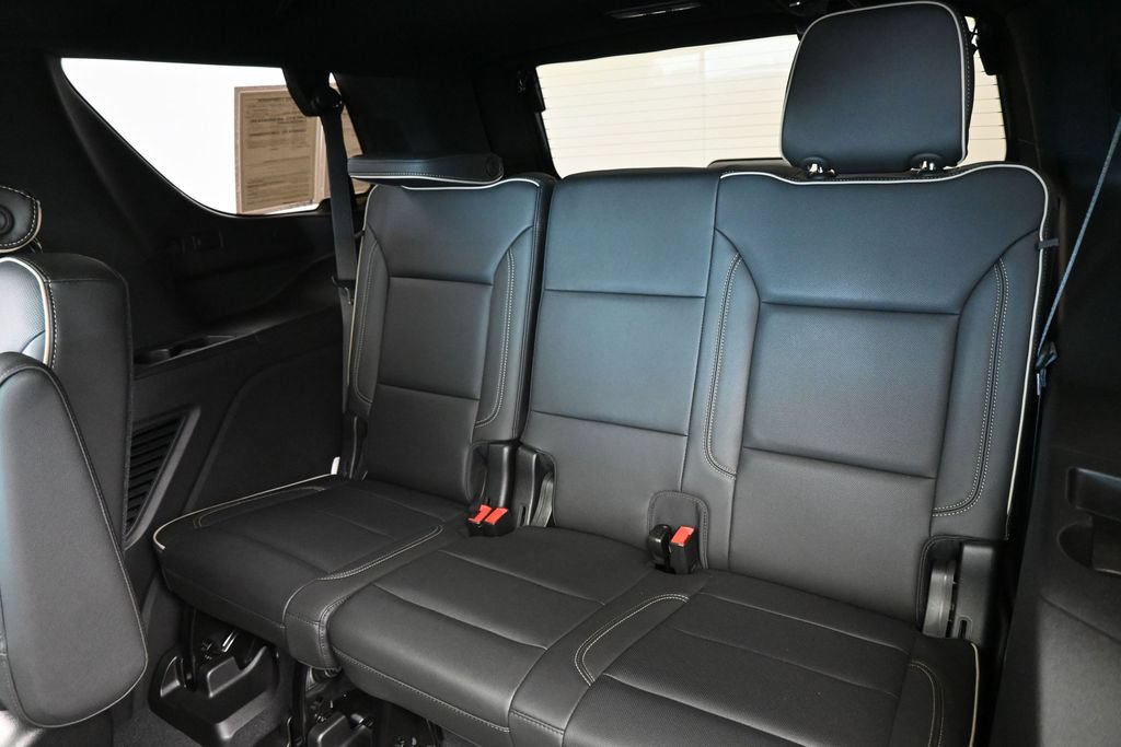 Used 2021 Chevrolet Tahoe Premier w/ Premium Package RWD image 41