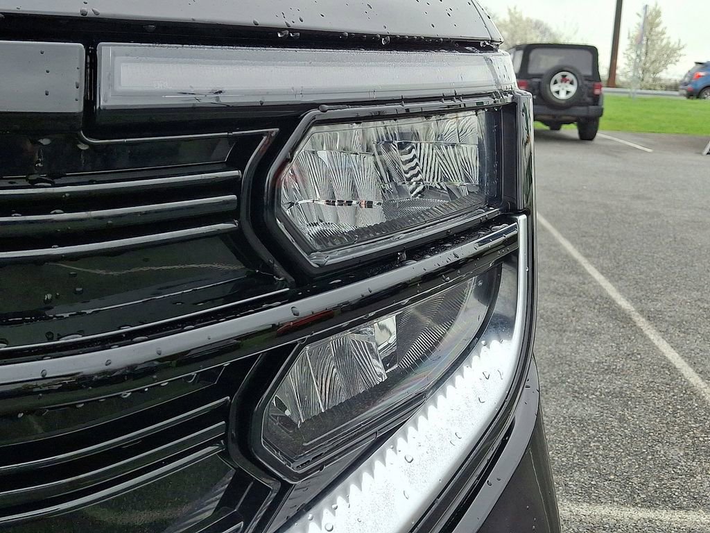 Certified 2025 Ford Expedition Max Platinum image 9