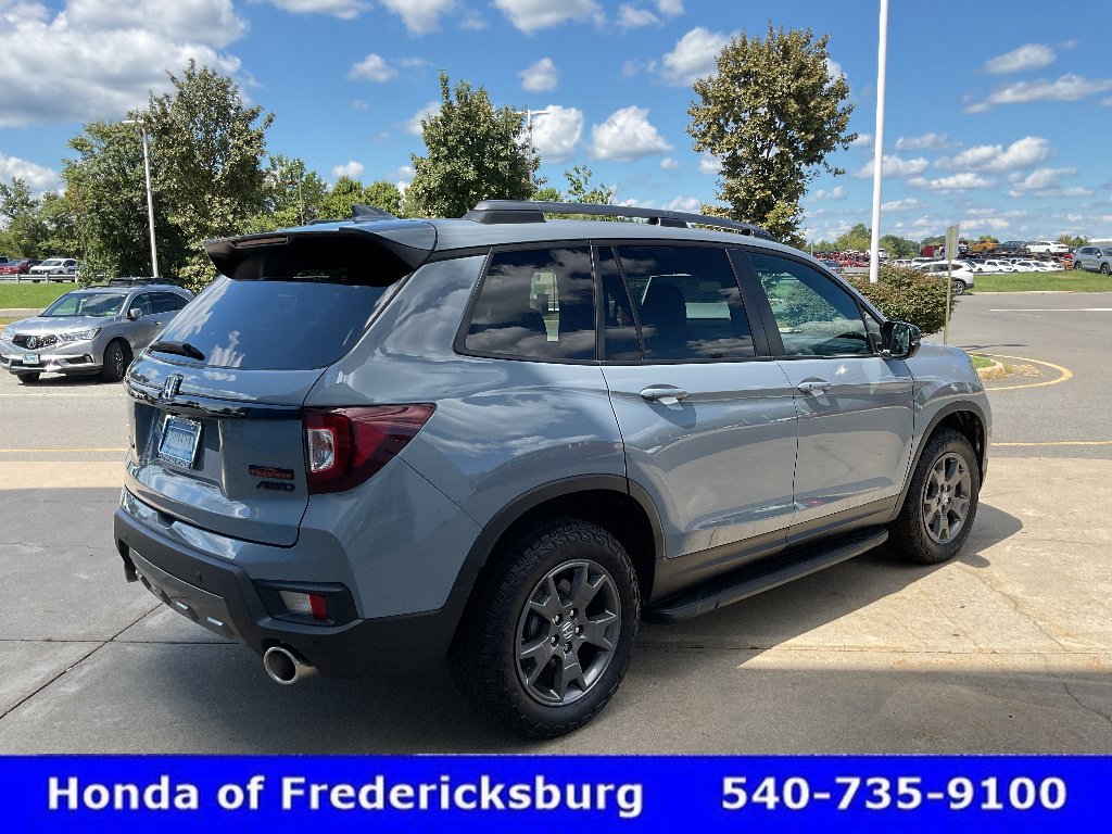 Used 2024 Honda Passport TrailSport image 5