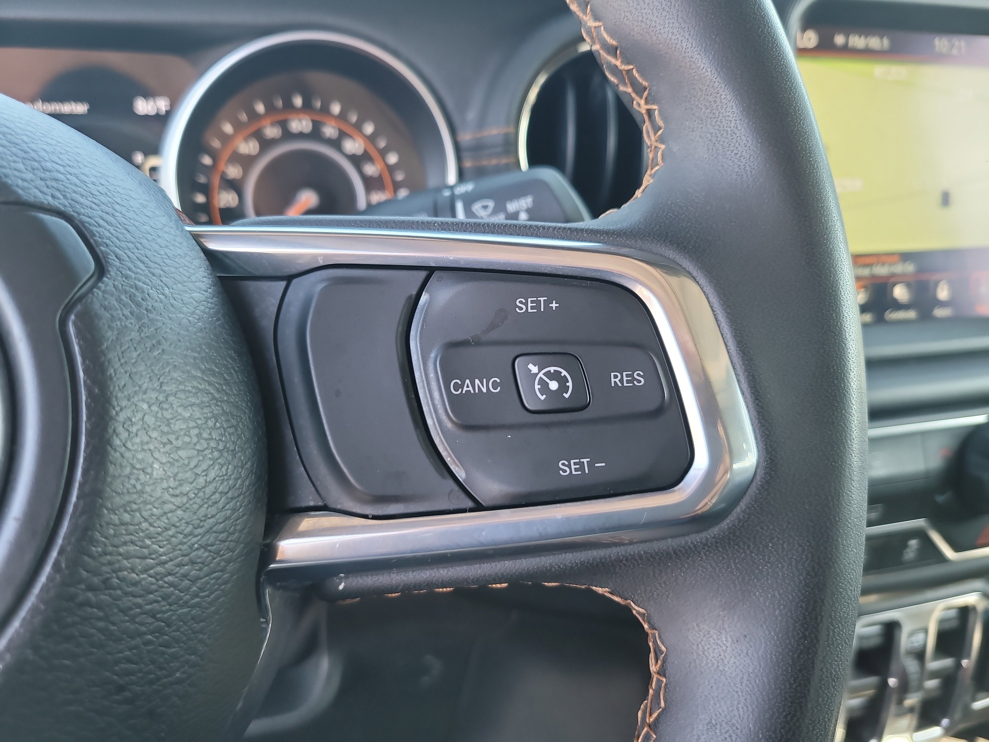 Used 2023 Jeep Gladiator Overland image 27