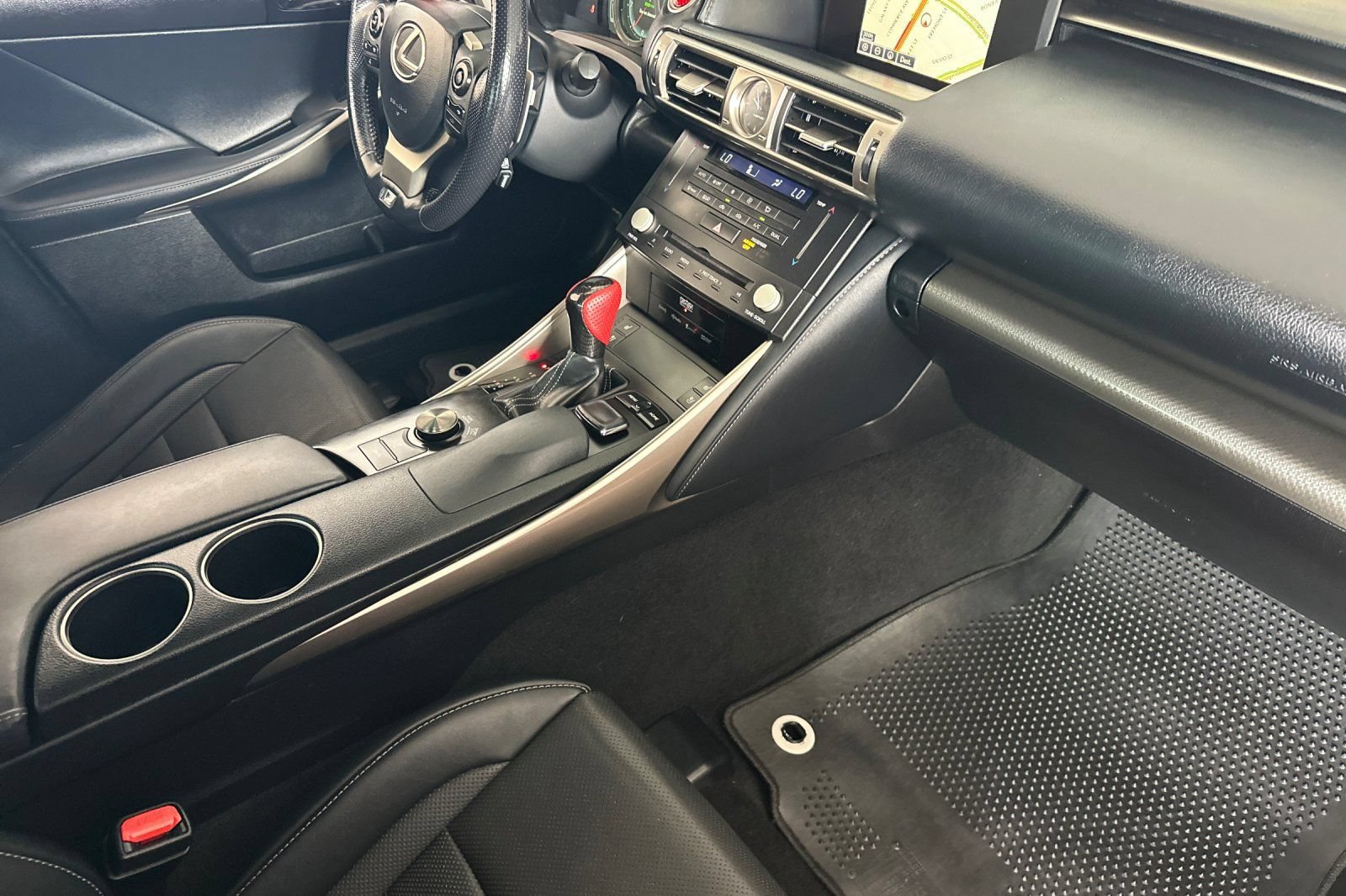 Used 2016 Lexus IS 350 w/ F Sport Package RWD image 12