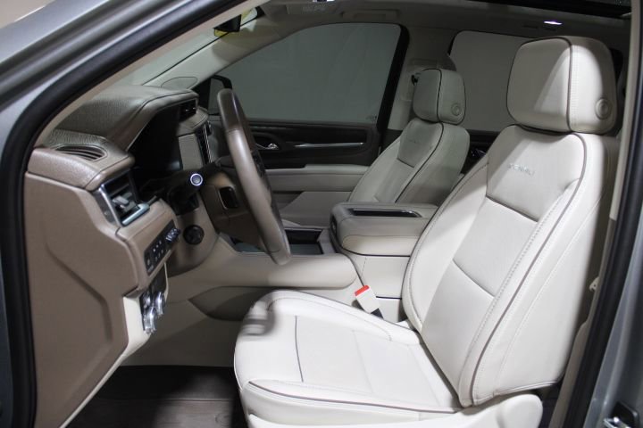 Used 2024 GMC Yukon XL Denali AWD/4WD image 21