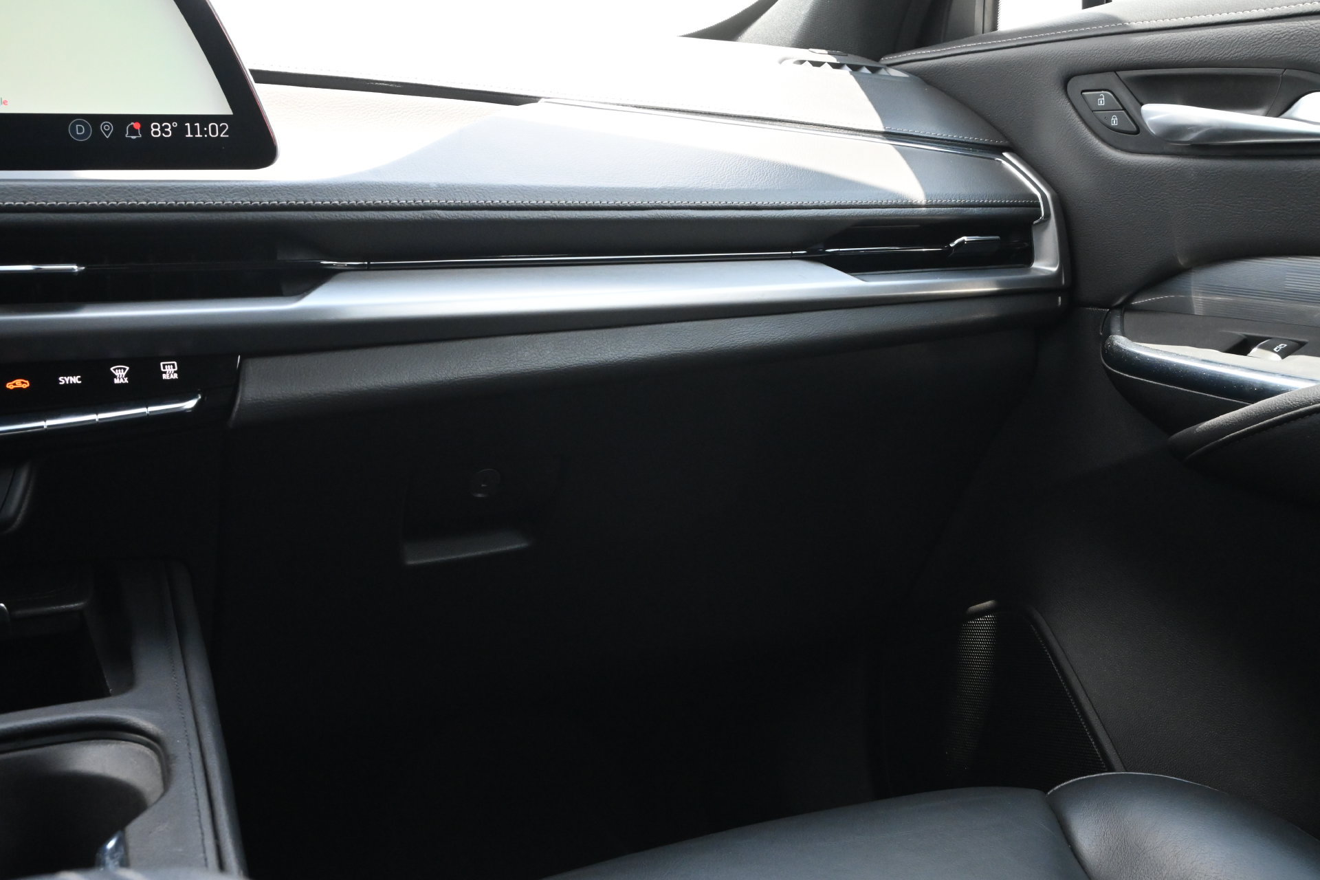 Certified 2025 Cadillac XT4 Premium Luxury FWD image 8