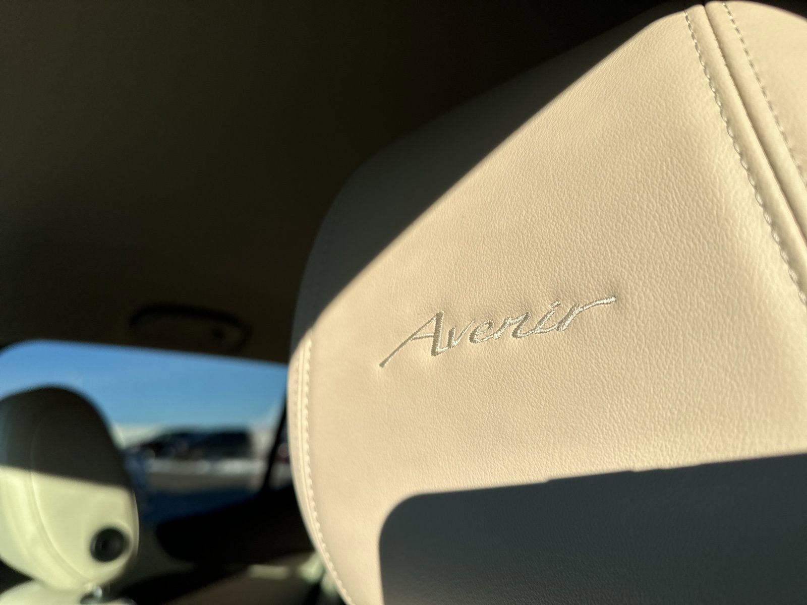 Used 2024 Buick Encore GX Avenir w/ Avenir Convenience Package image 15