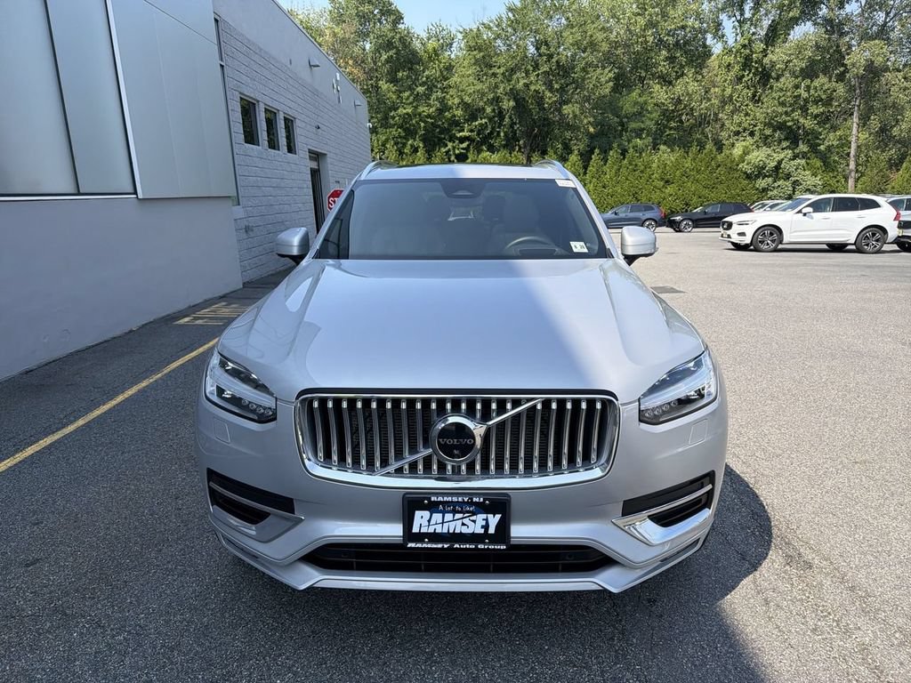 Certified 2023 Volvo XC90 B6 Ultimate AWD/4WD image 3