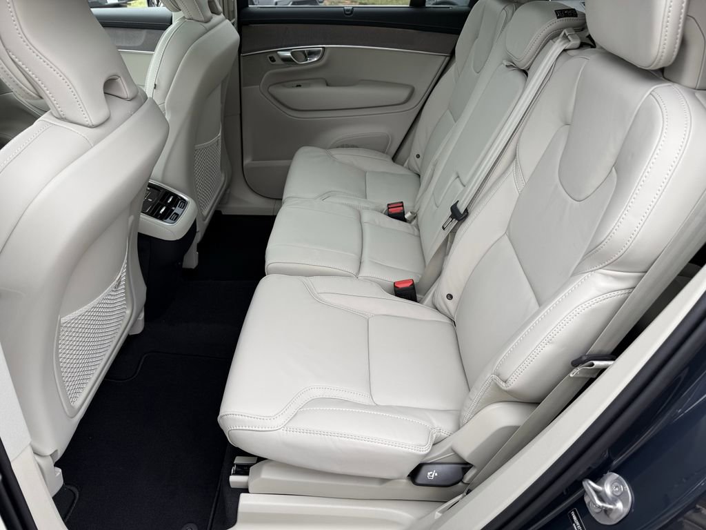 New 2026 Volvo XC90 B6 Ultra image 11