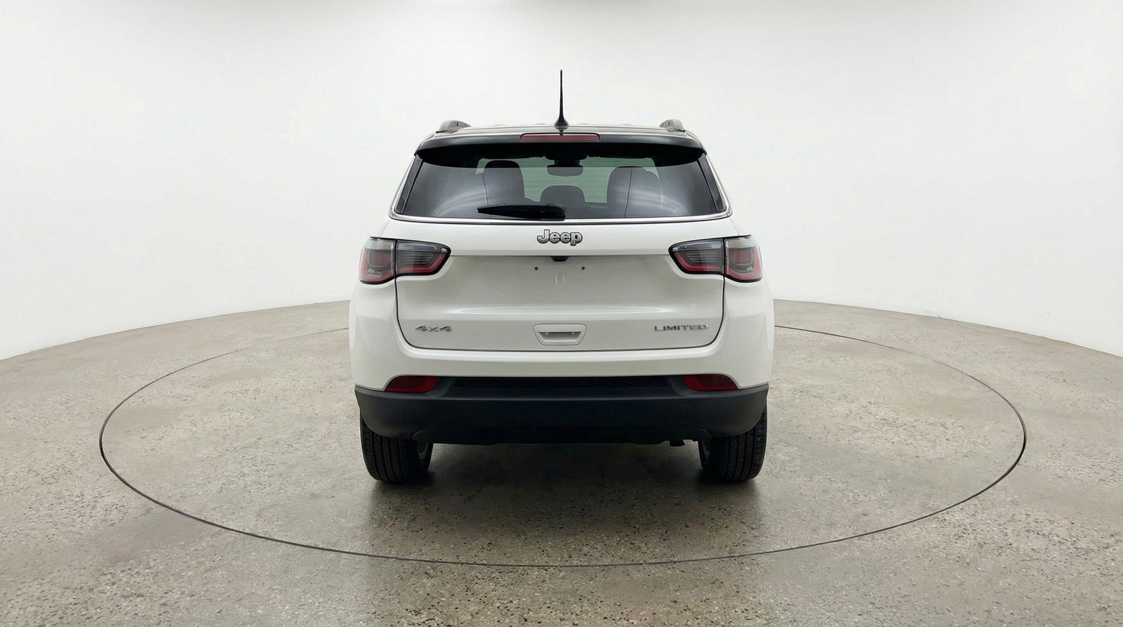 Used 2025 Jeep Compass Limited image 7