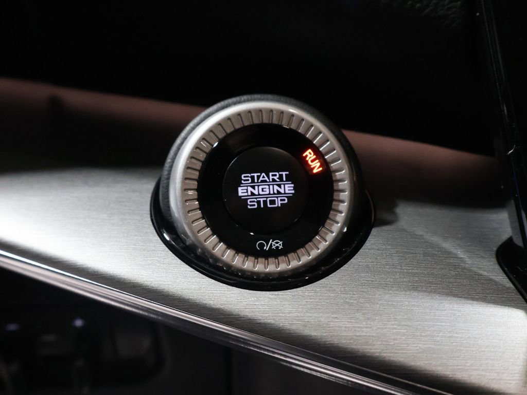 Used 2024 Jeep Wagoneer Series II w/ Convenience Group I image 30