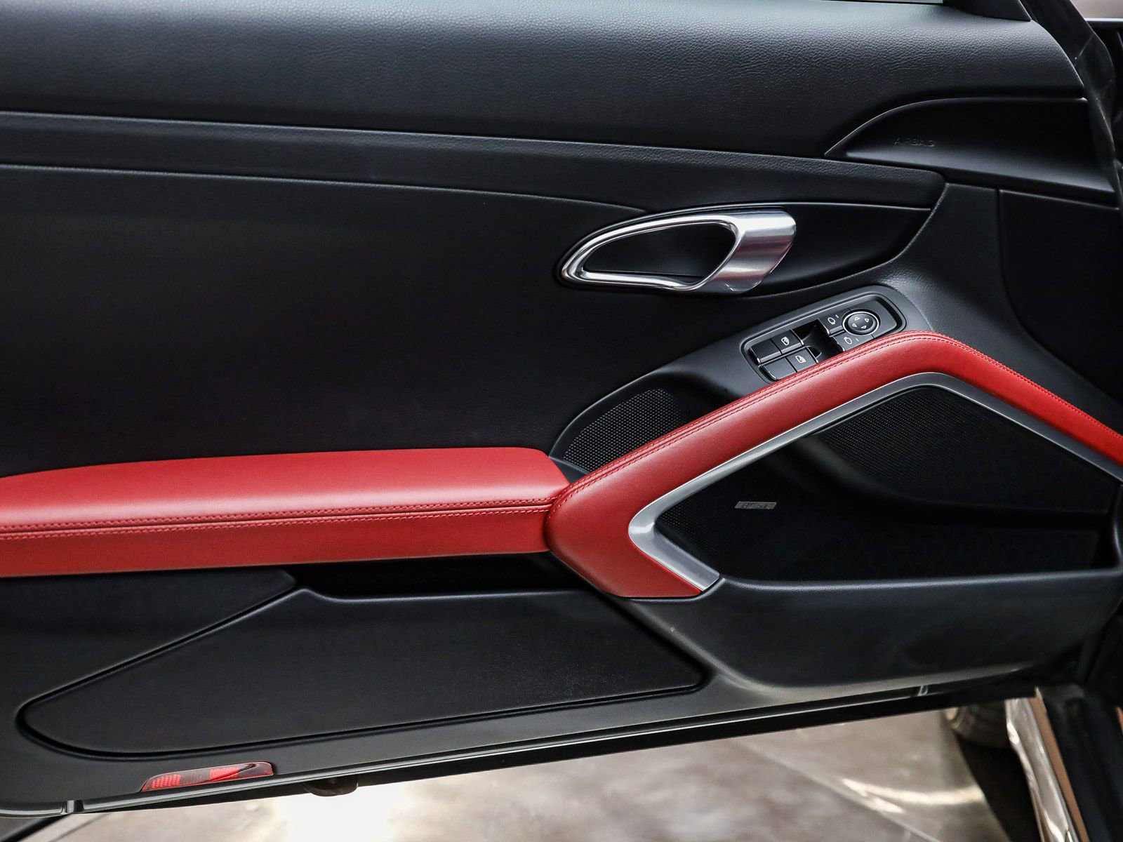 Certified 2024 Porsche 718 Boxster S image 20