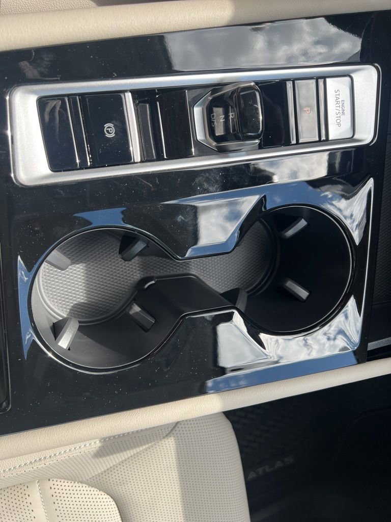 New 2026 Volkswagen Atlas SEL image 24