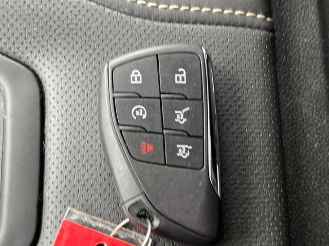 Used 2023 GMC Yukon SLT AWD/4WD image 24