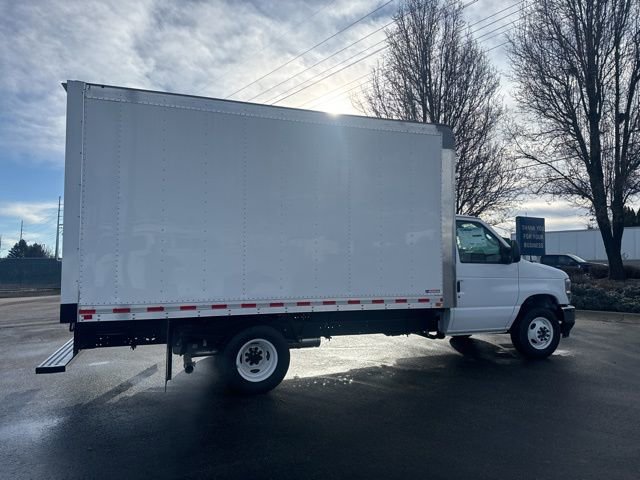 New 2026 Ford E-350 and Econoline 350 Super Duty w/ Driver's Safety Package RWD image 4