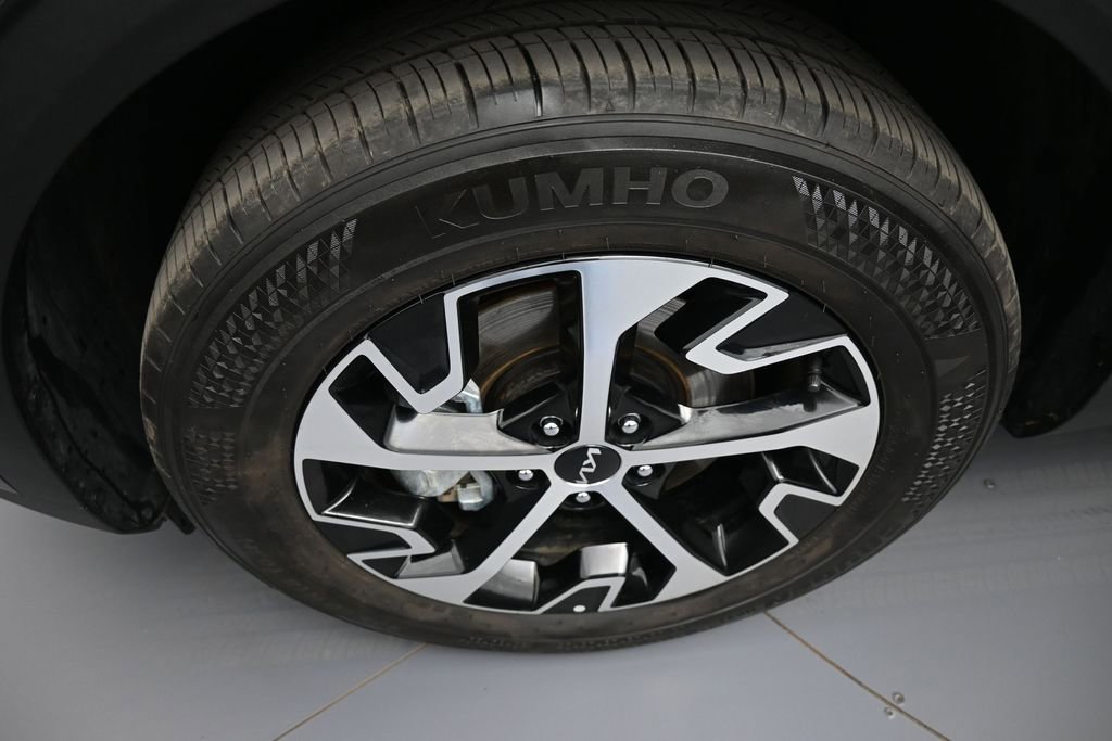 Certified 2023 Kia Sportage EX AWD/4WD image 14