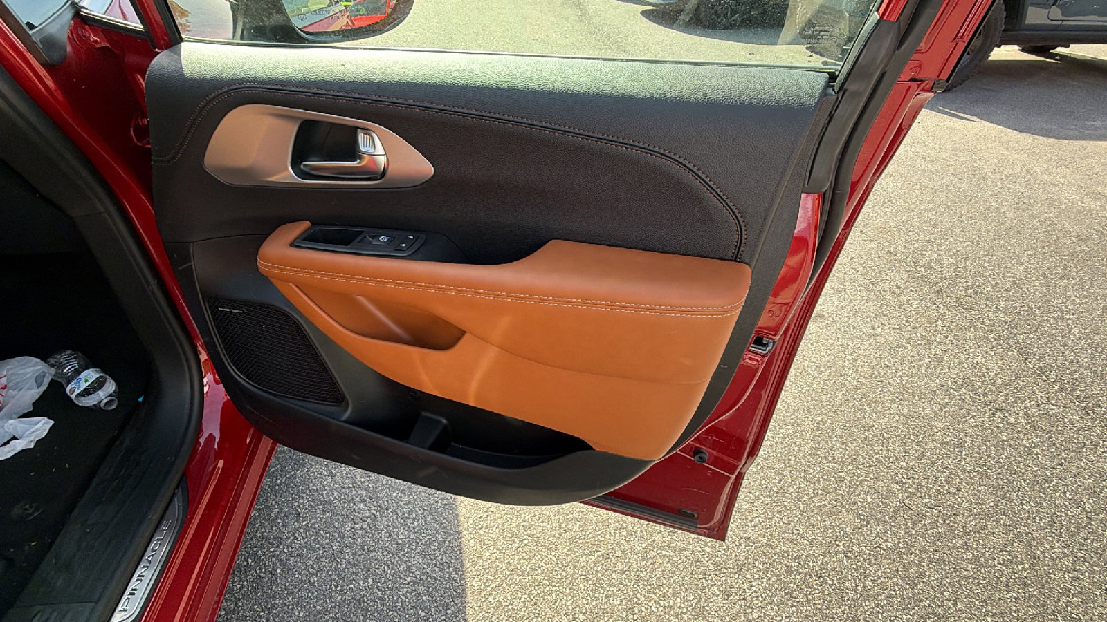 Used 2026 Chrysler Pacifica Pinnacle FWD image 19