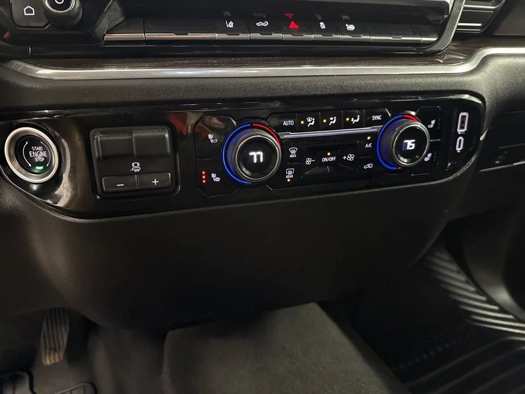 Used 2025 Chevrolet Silverado 2500 LT w/ Convenience Package image 15
