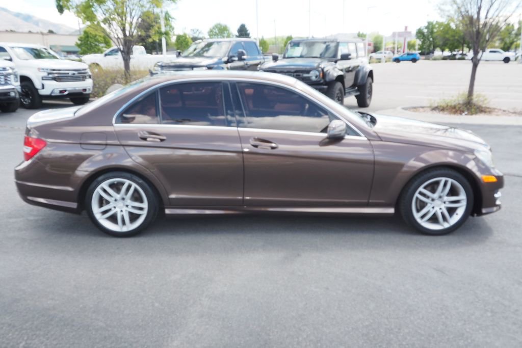 Used 2013 Mercedes-Benz C 250 Sedan image 7