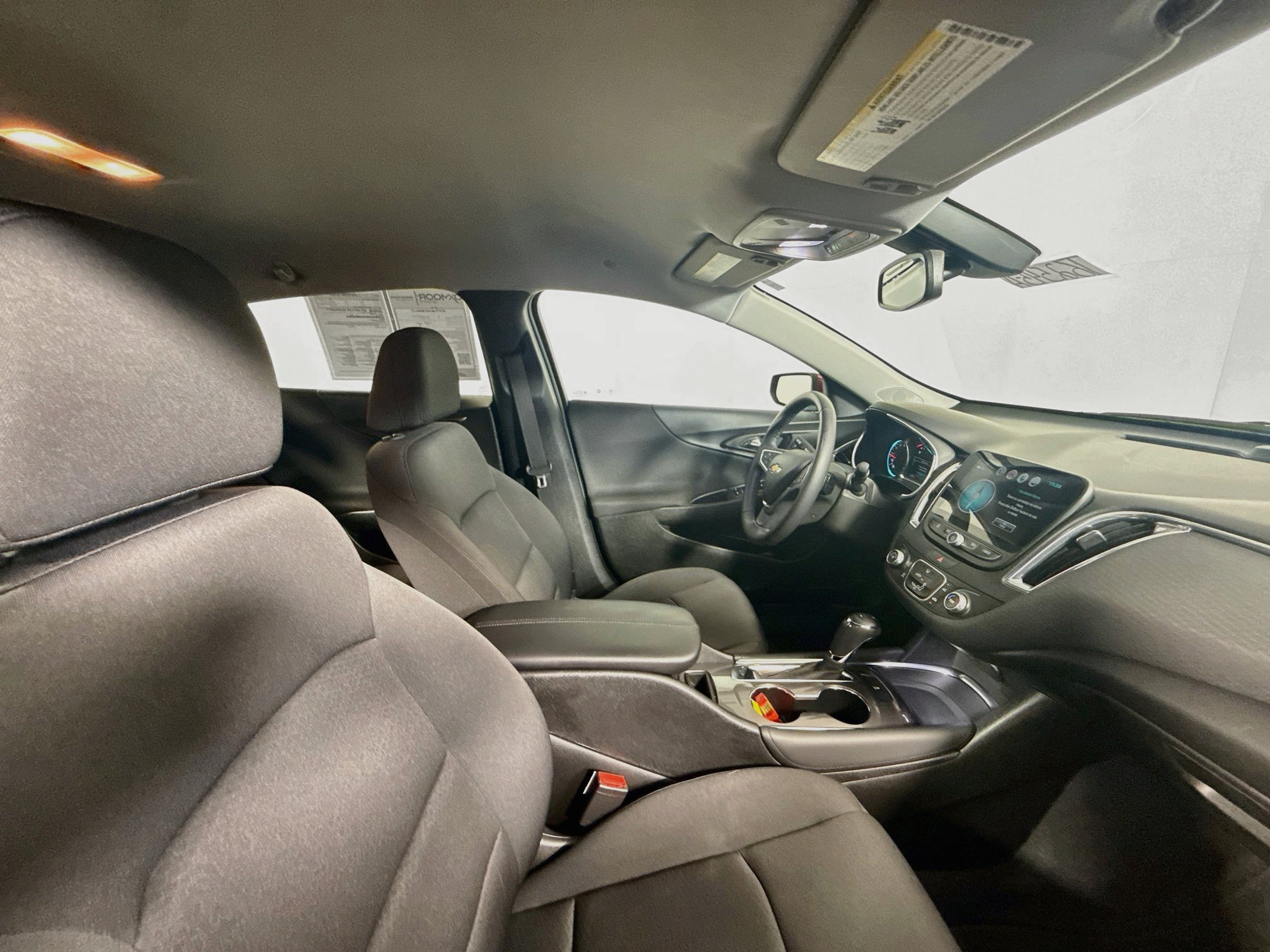 Used 2018 Chevrolet Malibu LT FWD image 27