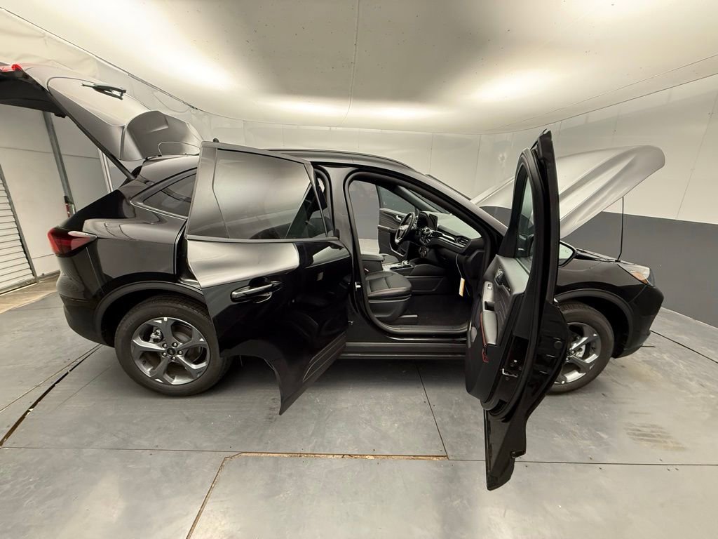 New 2026 Ford Escape ST-Line w/ Cold Weather Package AWD/4WD image 19