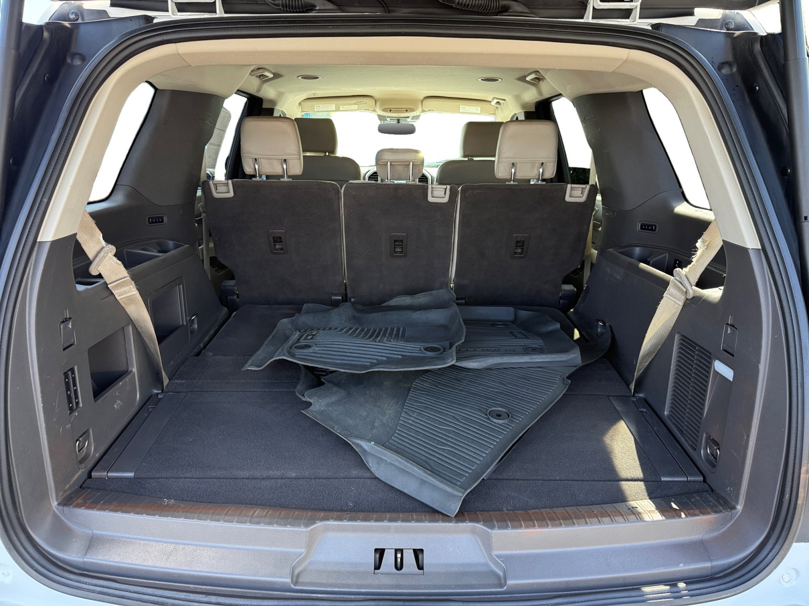 Certified 2020 Ford Expedition XLT w/ Equipment Group 202A AWD/4WD image 17