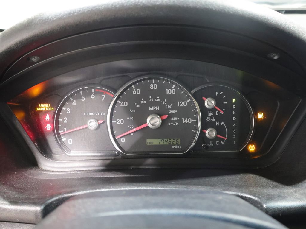 Used 2008 Mitsubishi Endeavor LS AWD/4WD image 32