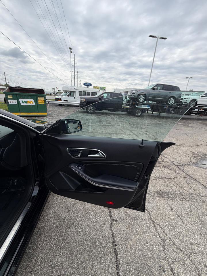 Used 2018 Mercedes-Benz CLA 250 4MATIC image 23