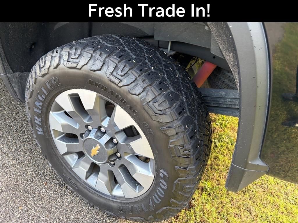 Used 2024 Chevrolet Silverado 2500 LT w/ Texas Edition image 6