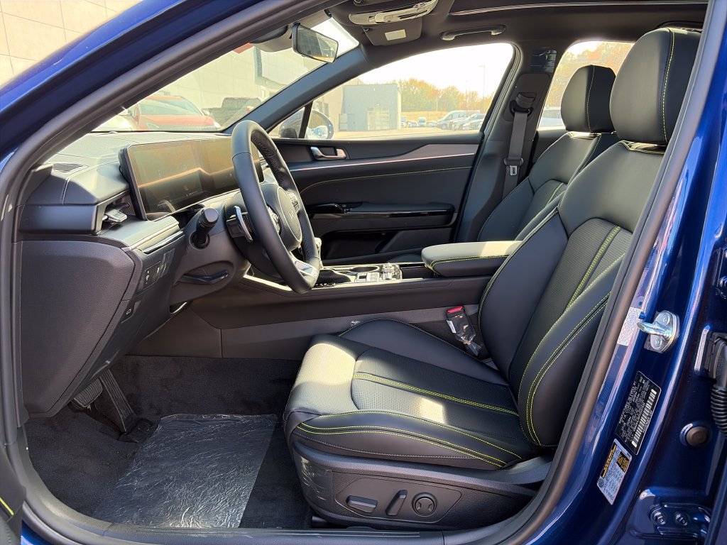 New 2027 Kia K5 GT FWD image 14