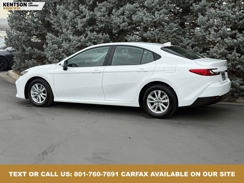 Used 2026 Toyota Camry LE image 5