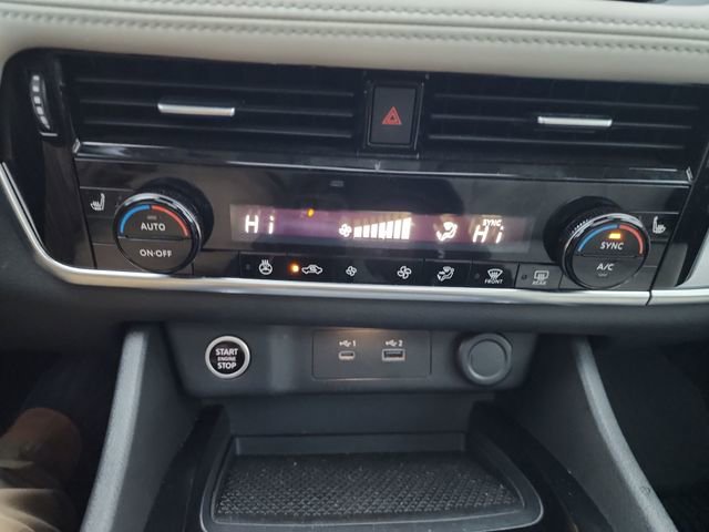 Used 2022 Nissan Rogue SV w/ SV Premium Package image 25