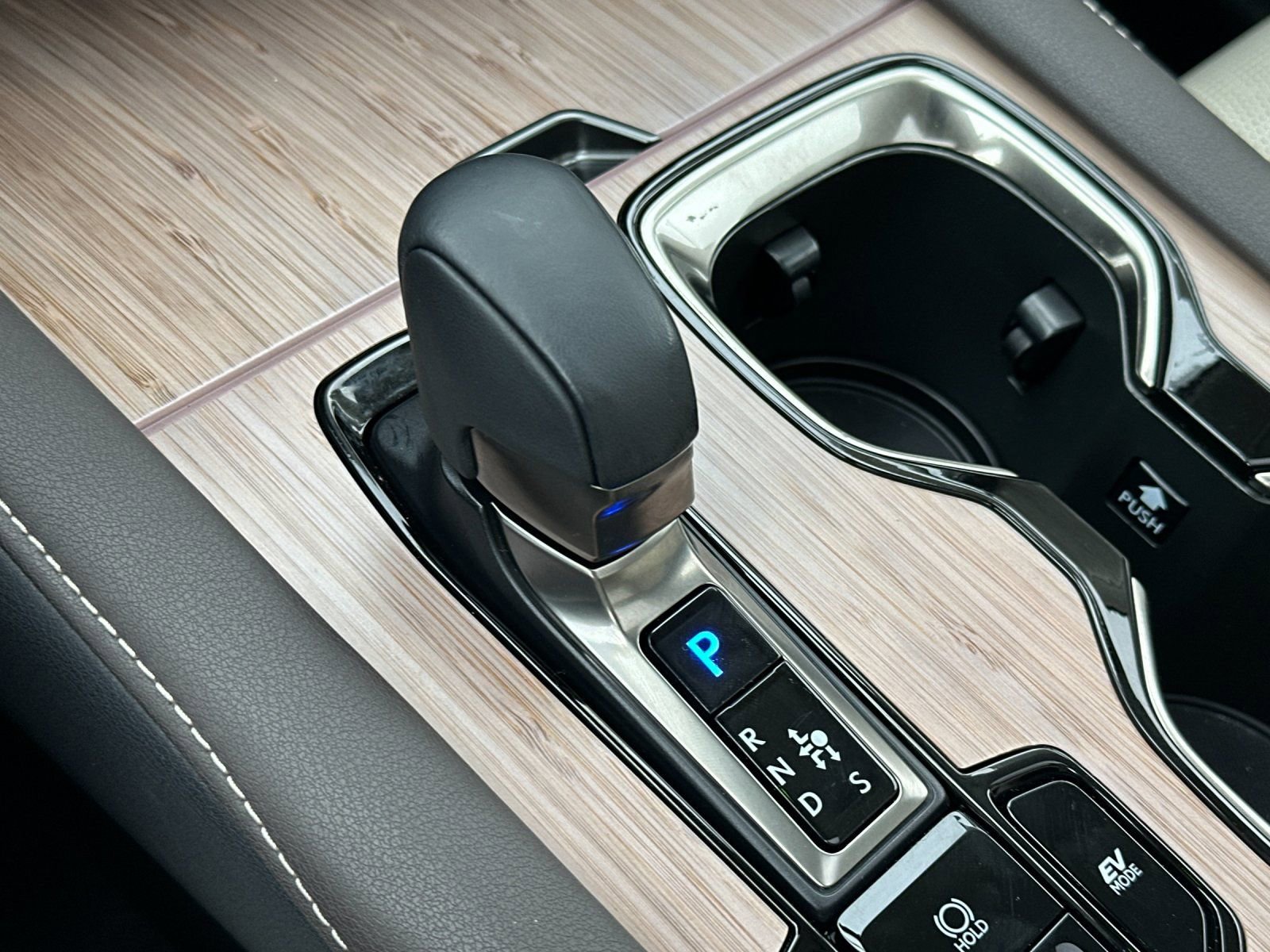 Used 2024 Lexus RX 350 w/ Convenience Package image 21