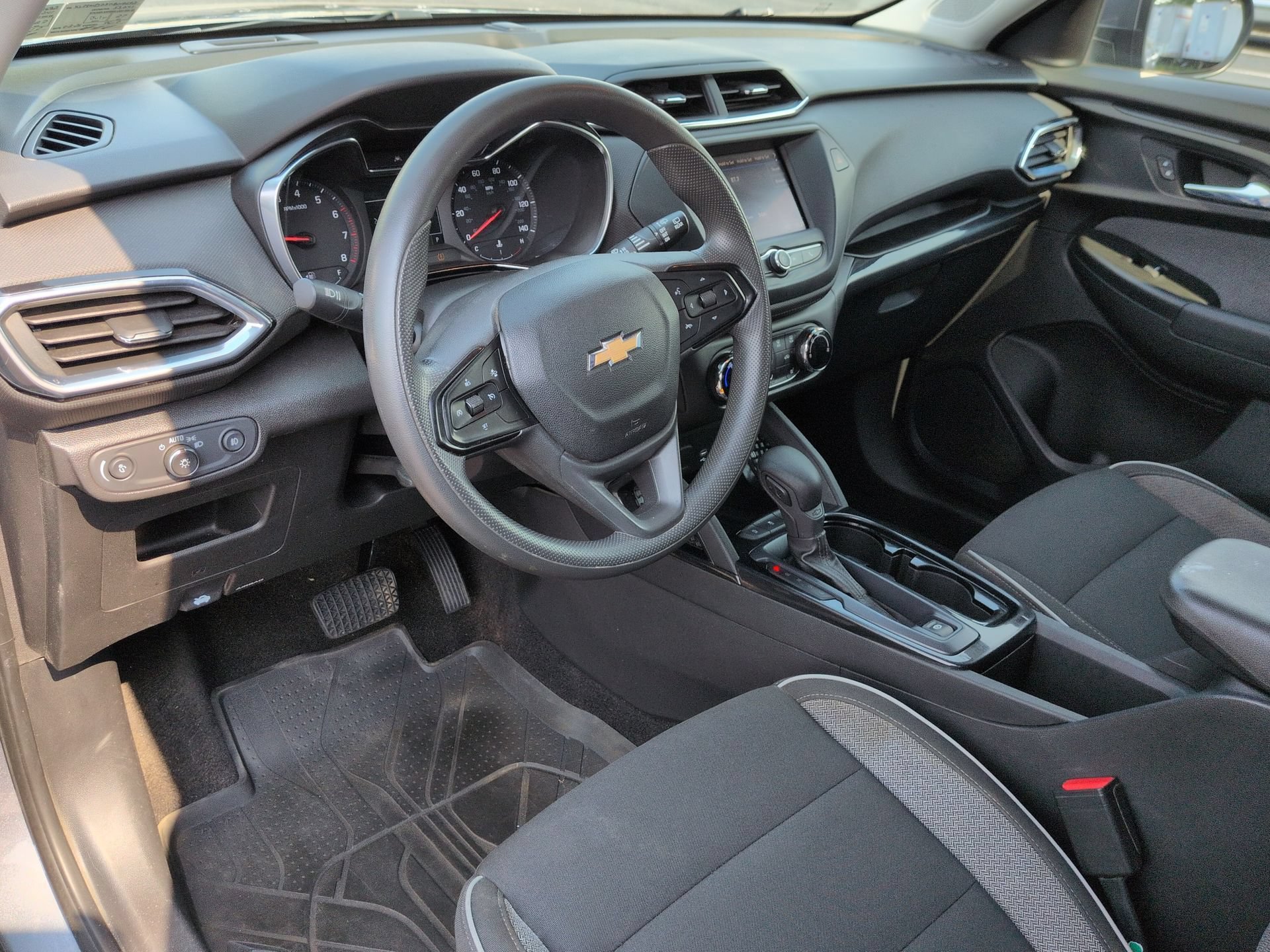 Certified 2021 Chevrolet TrailBlazer LT w/ Driver Confidence Package FWD image 10