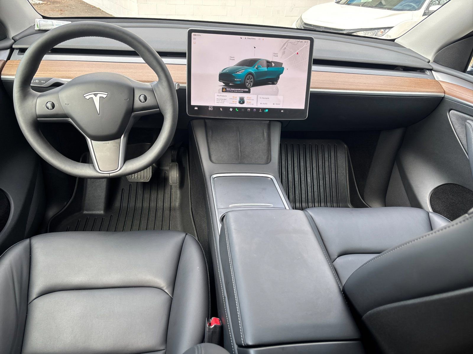 Used 2024 Tesla Model Y Long Range image 13