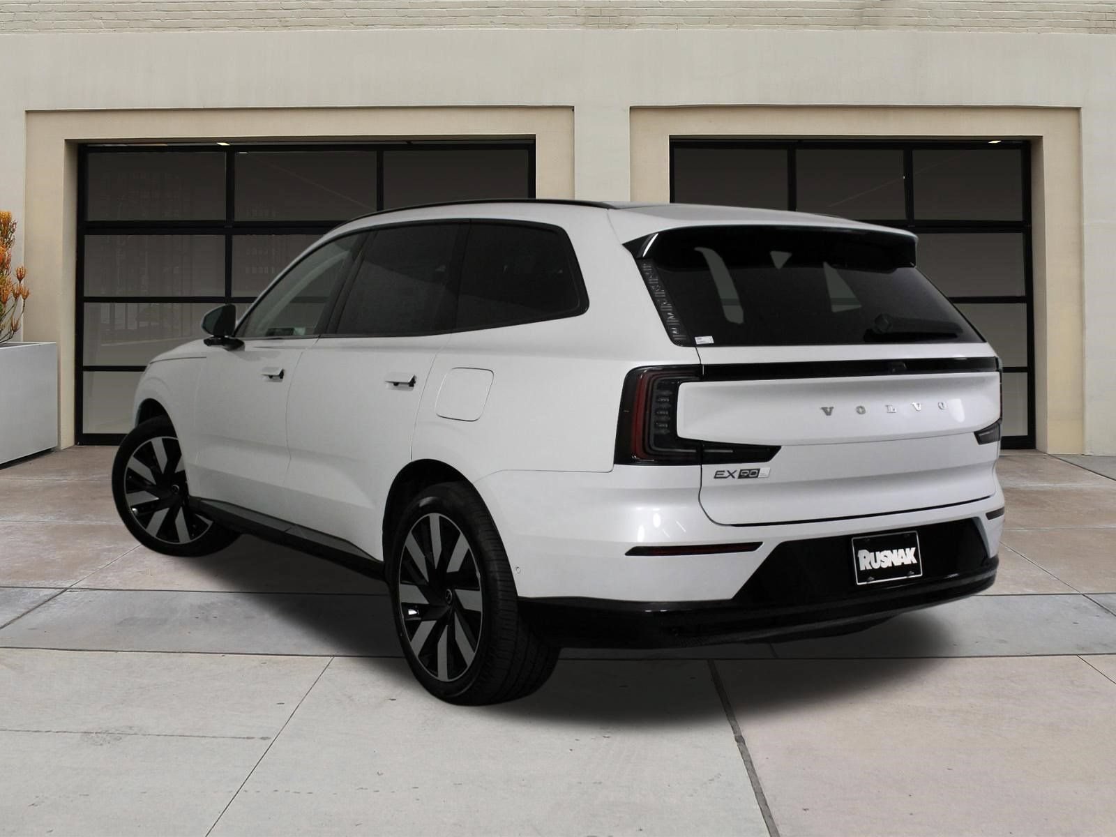 New 2026 Volvo EX90 Ultra AWD/4WD image 3