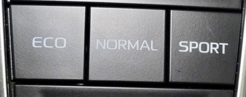 Used 2024 Toyota Camry LE image 27