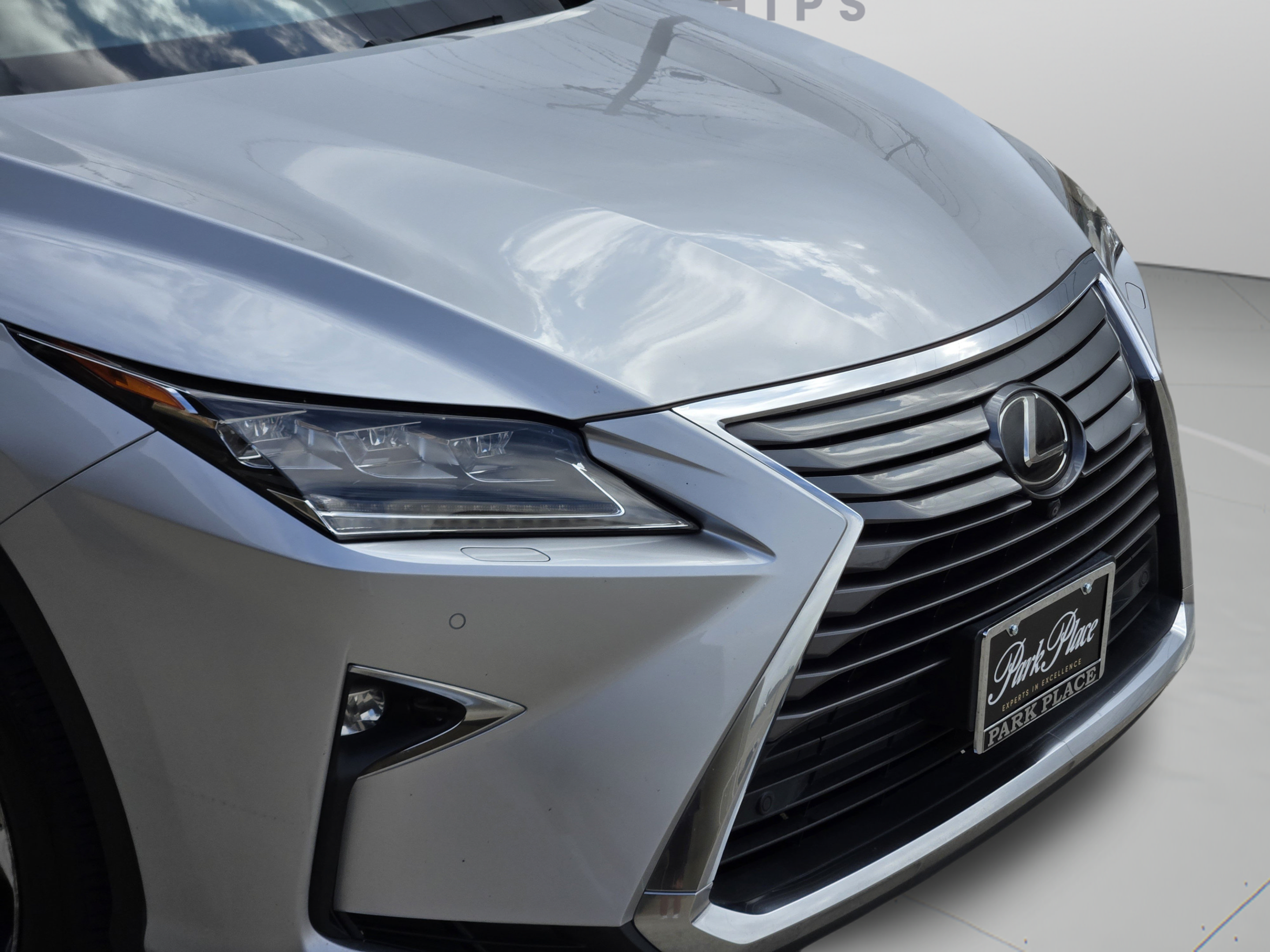 Used 2018 Lexus RX 350L Luxury w/ Accessory Package FWD image 38
